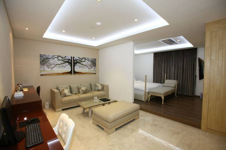Suwon Reve Hotel