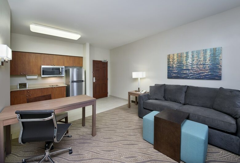 Hotel Hawthorn Suites By Wyndham Naples Pine Ridge