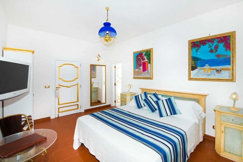 La Casa Di Peppe Guest House & Villa