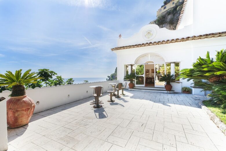 La Casa Di Peppe Guest House & Villa