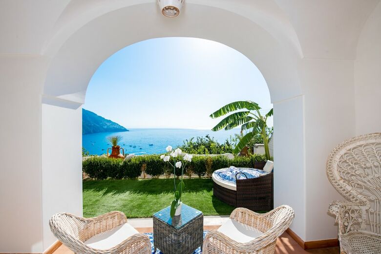La Casa Di Peppe Guest House & Villa