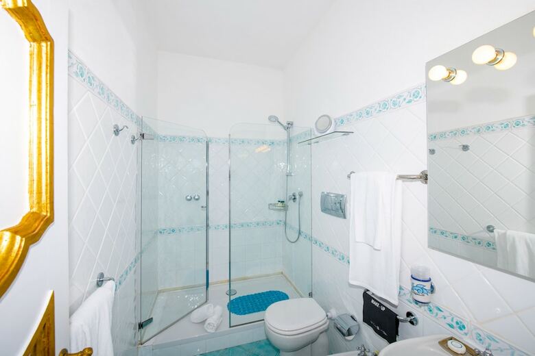 La Casa Di Peppe Guest House & Villa