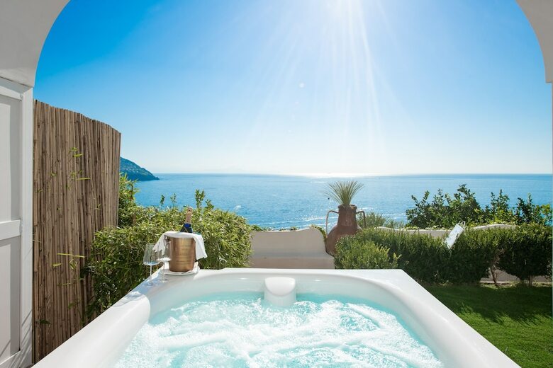 La Casa Di Peppe Guest House & Villa