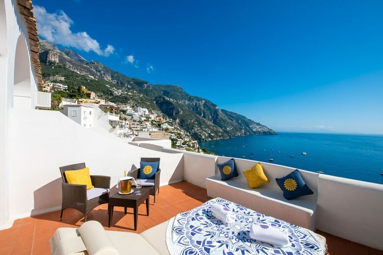 La Casa Di Peppe Guest House & Villa