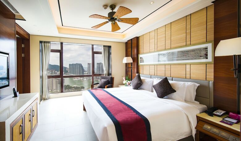 Hotel Crowne Plaza Sanya City Center