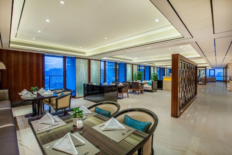 Hotel Crowne Plaza Sanya City Center