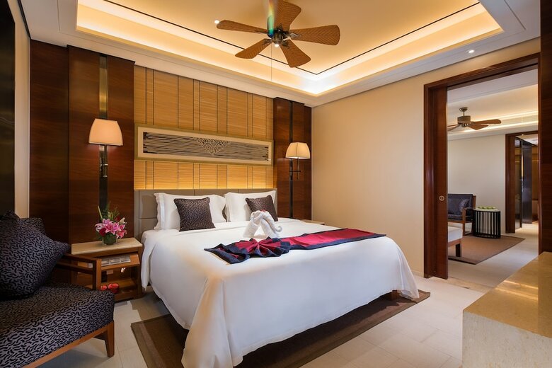 Hotel Crowne Plaza Sanya City Center
