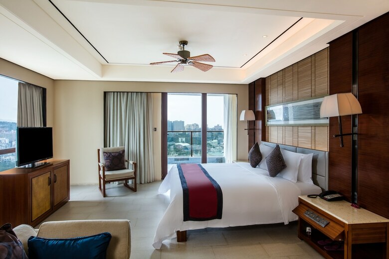 Hotel Crowne Plaza Sanya City Center