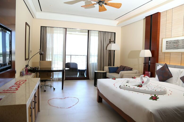 Hotel Crowne Plaza Sanya City Center