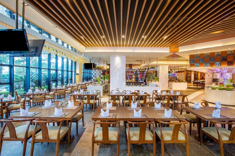 Hotel Crowne Plaza Sanya City Center