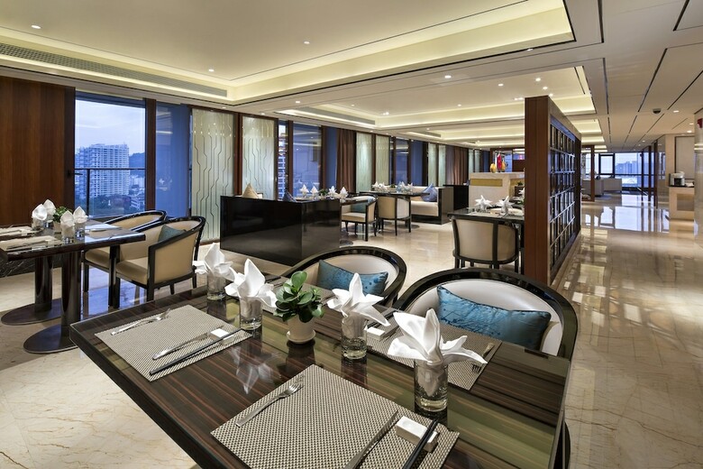 Hotel Crowne Plaza Sanya City Center
