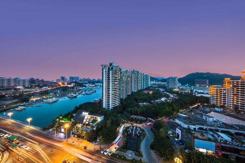 Hotel Crowne Plaza Sanya City Center