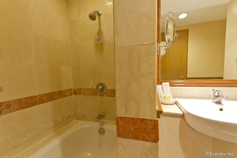 Waterfront Cebu City Hotel & Casino