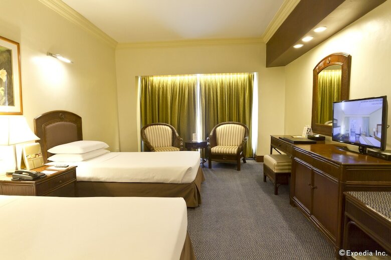 Waterfront Cebu City Hotel & Casino