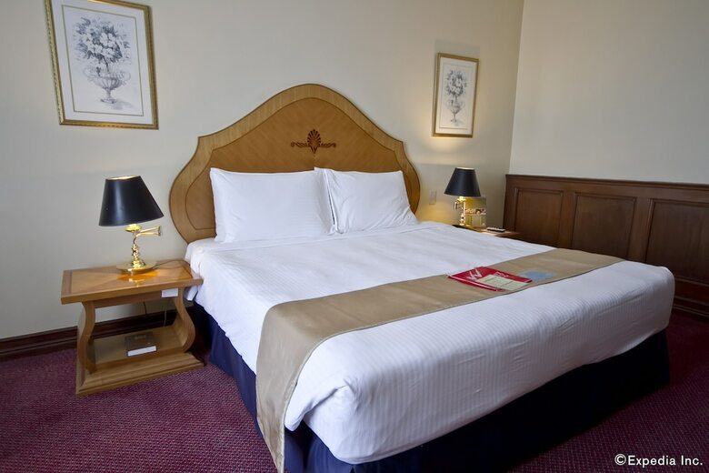 Waterfront Cebu City Hotel & Casino