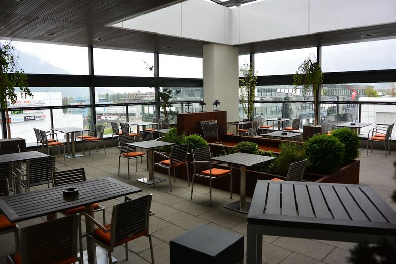 City West Hotel & Restaurant