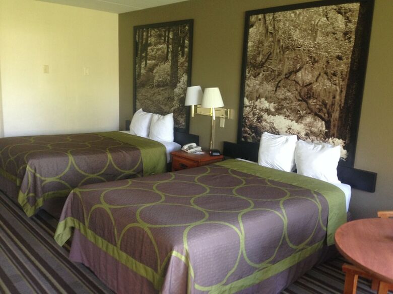 Motel Super 8 By Wyndham Valdosta Mall
