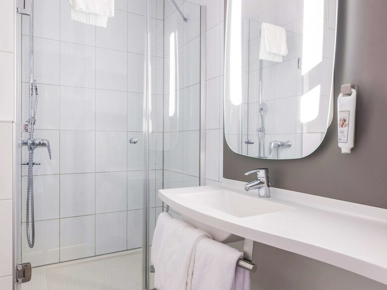 Hotel Ibis Zurich Messe-airport
