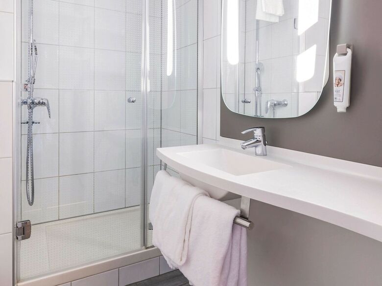Hotel Ibis Zurich Messe-airport