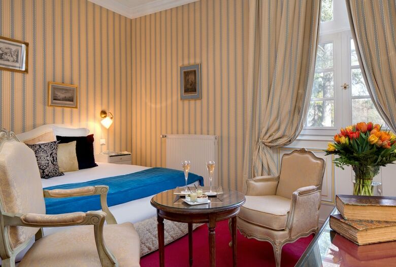 Hotel Ch�teau de Beauvois - Younan Collection