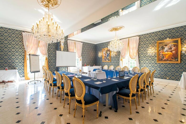 Hotel Ch�teau de Beauvois - Younan Collection