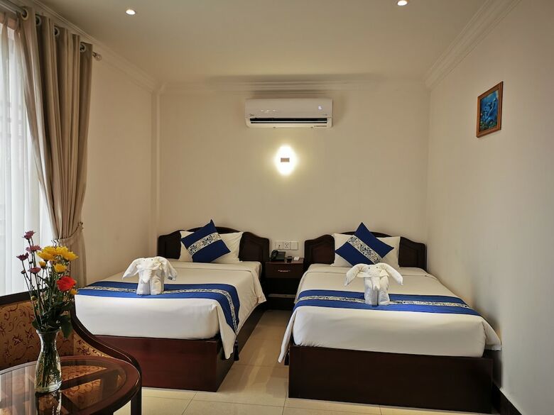 Jun Yue Hotel