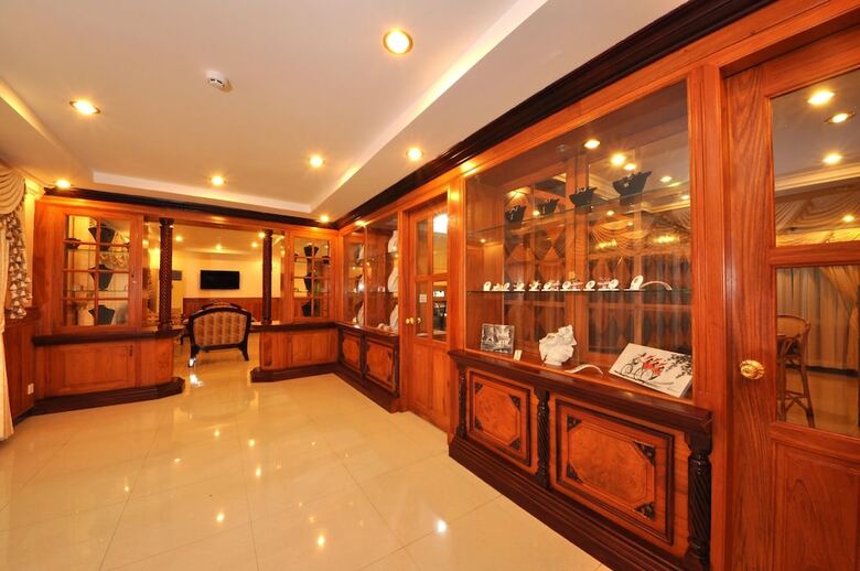 Jun Yue Hotel