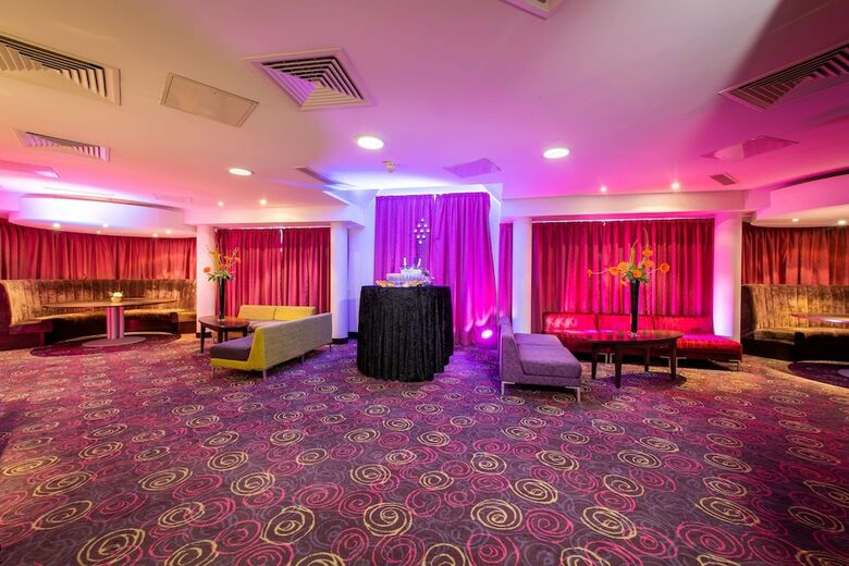 Hotel Doubletree By Hilton London Heathrow Airport