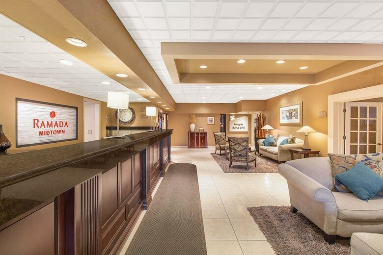 Hotel Ramada By Wyndham Midtown Grand Island