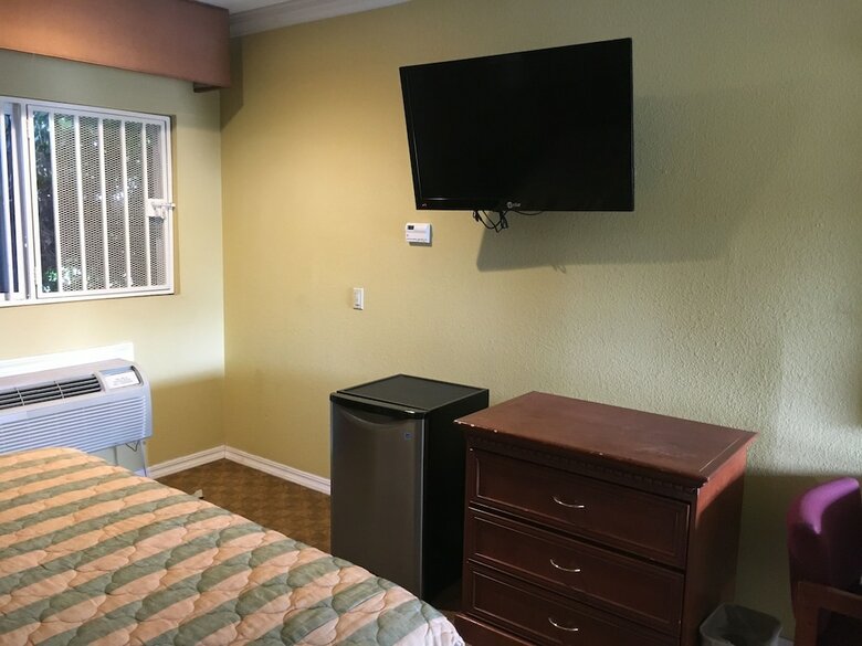 Motel Bellflower Travel Inn