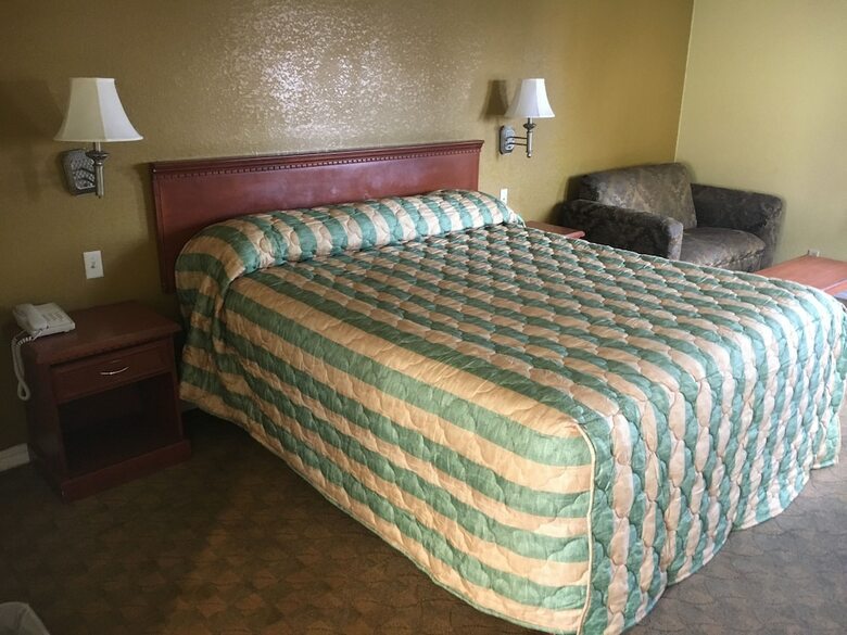 Motel Bellflower Travel Inn