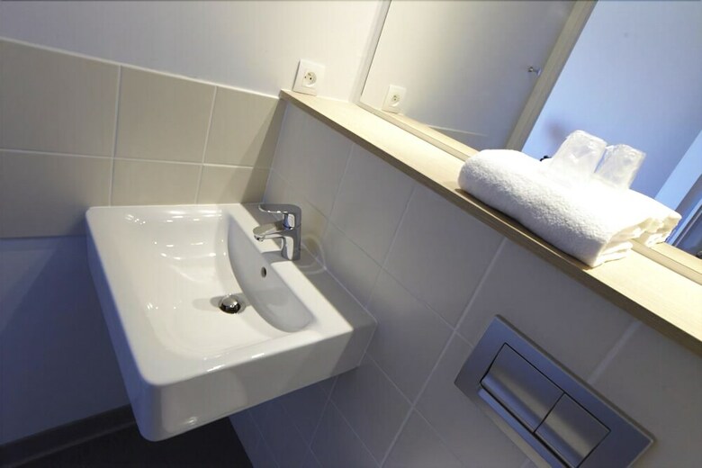 Hotel H�tel Premi�re Classe Caen Nord - M�morial