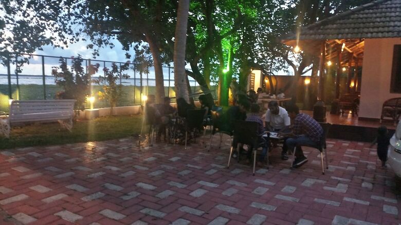 Hotel Saro Lake County