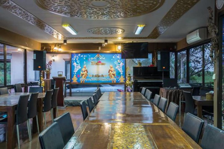 Hotel Ploykhumthong Boutique Resort