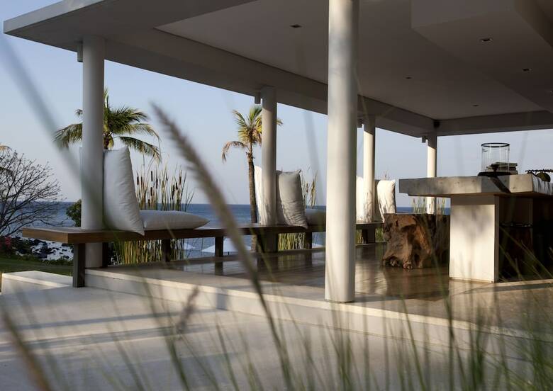 Hotel The Lombok Lodge