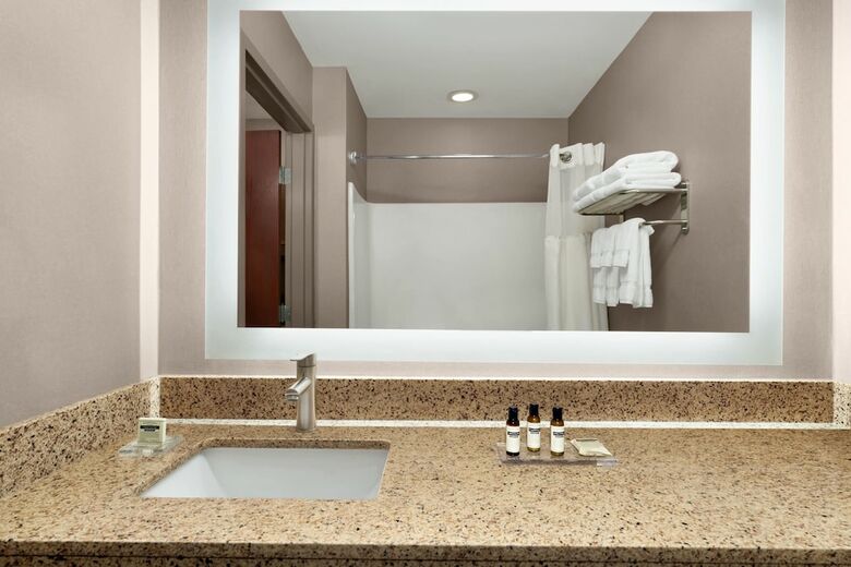 Hotel Hawthorn Suites By Wyndham Lancaster