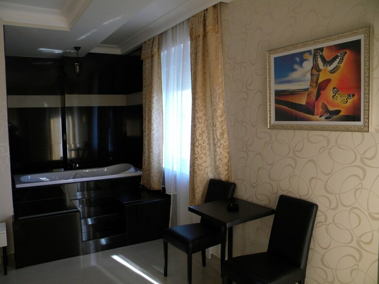 Dash Hotel