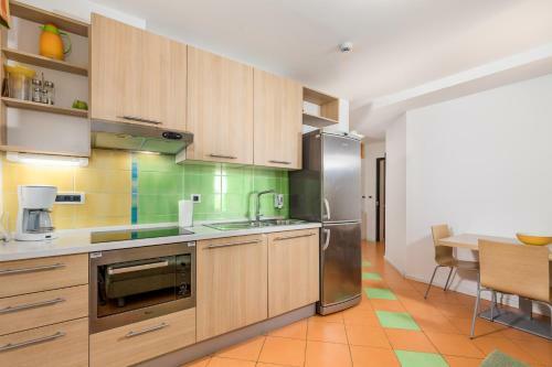 Apartments Rona Erea Icici