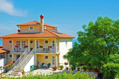 Apartments Kolmanic