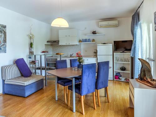 Apartment Opri� 3