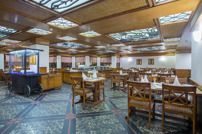 Hotel Pokhara Grande