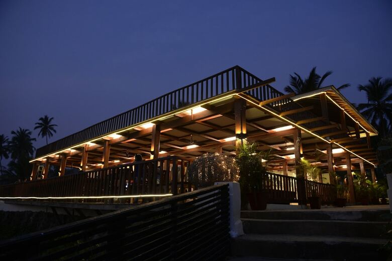Hotel La Cabana Beach And Spa
