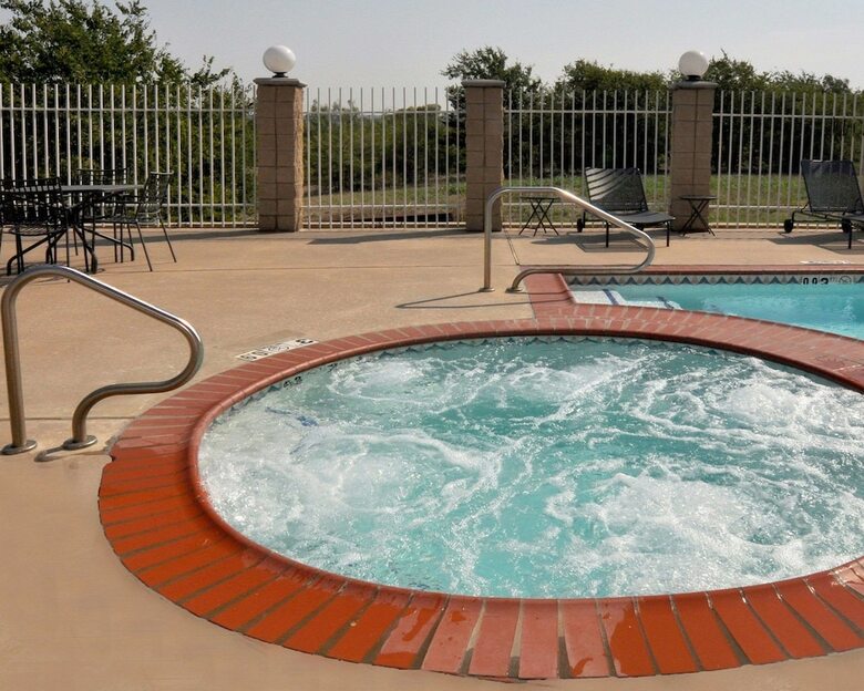 Hotel Comfort Suites Roanoke - Fort Worth North