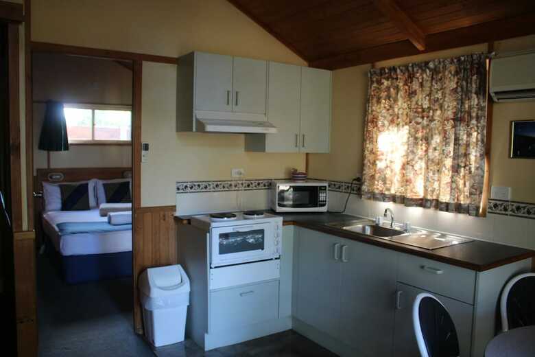 Lani's Holiday Island - Caravan Park