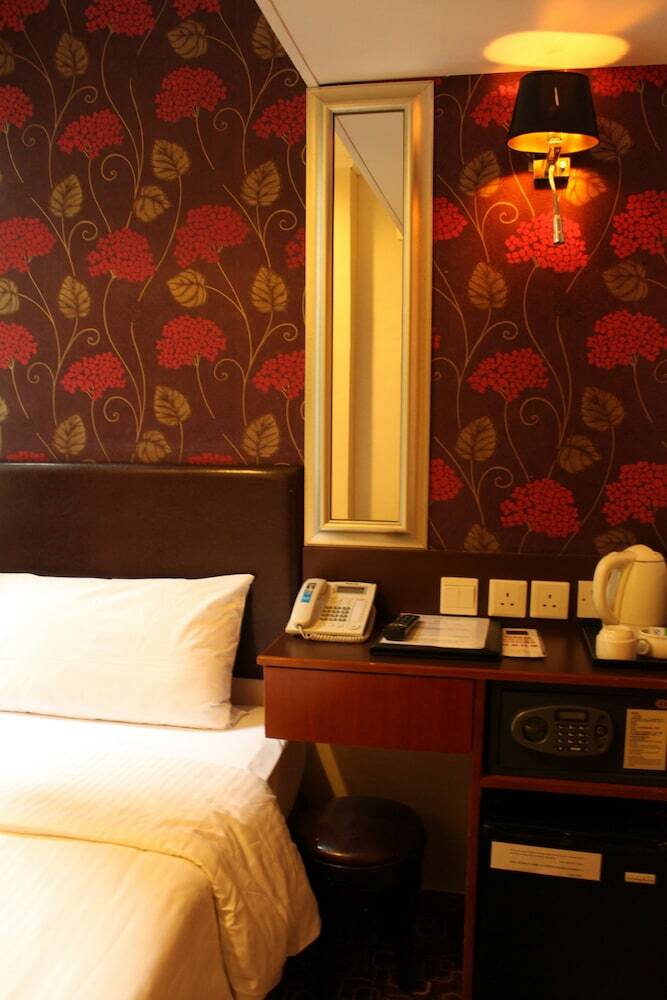 Lander Hotel Prince Edward