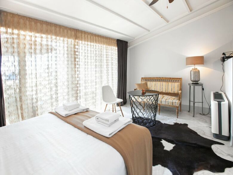 Aparthotel Chiconomy Suites