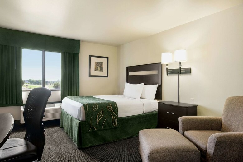 Hotel Baymont By Wyndham Glenwood