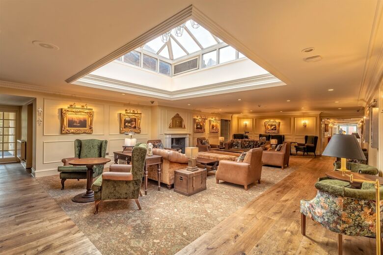 The Swans Nest Hotel