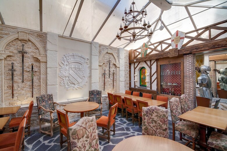 Hotel Brit H�tel Les Comtes de Champagne Centre Historique
