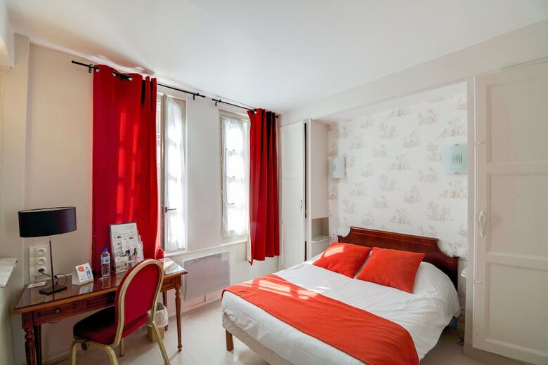 Hotel Brit H�tel Les Comtes de Champagne Centre Historique